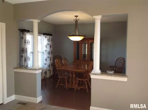 820 Stonebridge, Metamora, IL 61548 photo 12