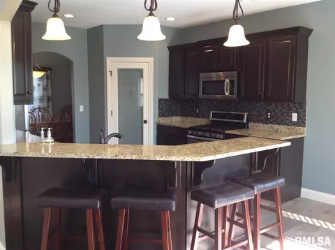 820 Stonebridge, Metamora, IL 61548 photo 7