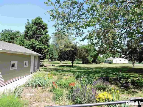1217 Maple Ave, Macomb, IL 61455 photo 32