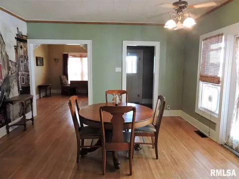 1217 Maple Ave, Macomb, IL 61455 photo 11