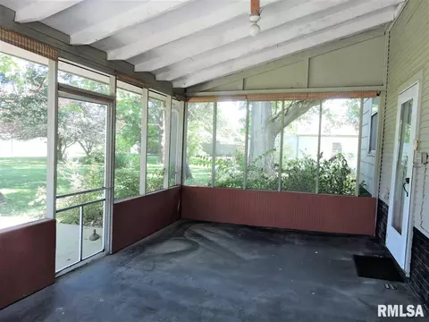 1217 Maple Ave, Macomb, IL 61455 photo 27