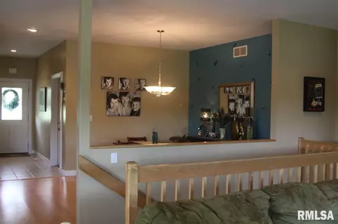1600 Tower Rd, Macomb, IL 61455 photo 12