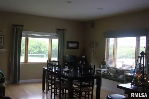 1600 Tower Rd, Macomb, IL 61455 photo 6