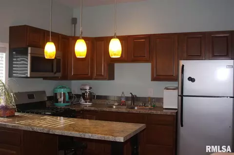 1600 Tower Rd, Macomb, IL 61455 photo 9