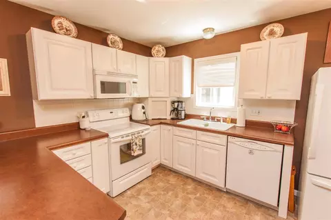 202 W Hillside Ct, Dunlap, IL 61525 photo 27
