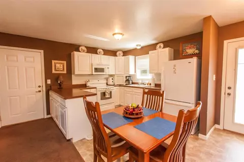 202 W Hillside Ct, Dunlap, IL 61525 photo 26