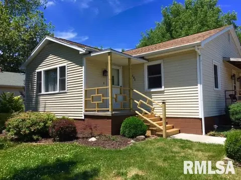 819 E 2nd, Delavan, IL 61734 photo 8