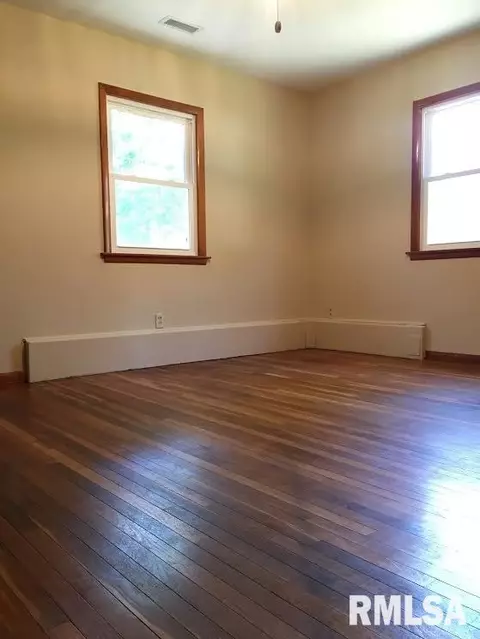 819 E 2nd, Delavan, IL 61734 photo 21