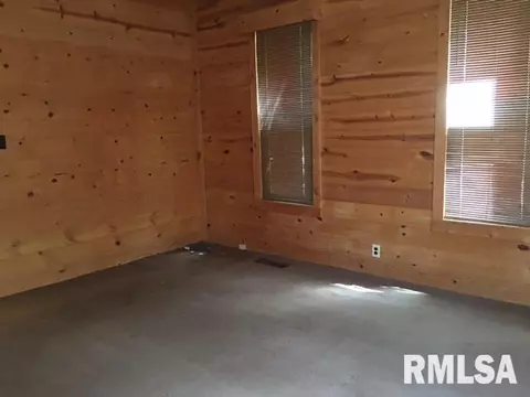 149 E Oak St, Canton, IL 61520 photo 14