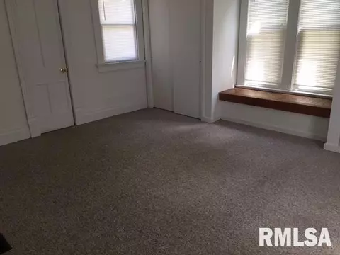 149 E Oak St, Canton, IL 61520 photo 20
