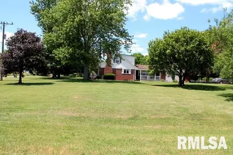 411 E Front St, Roanoke, IL 61561 photo 26