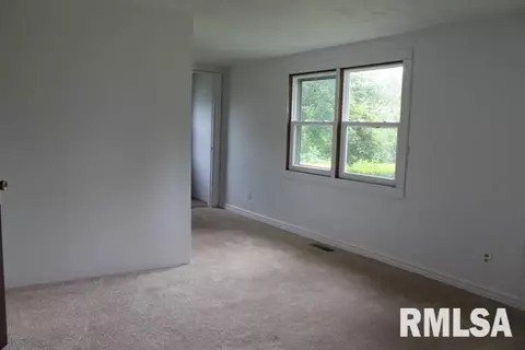 208 S Creamery St, Eureka, IL 61530 photo 15
