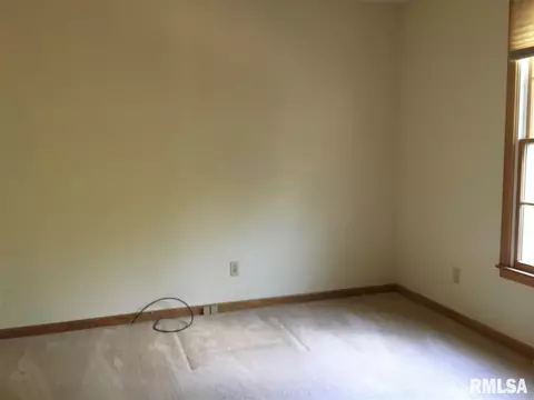 36 Elmo Dr, Macomb, IL 61455 photo 14