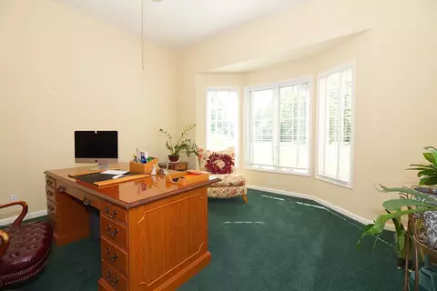 12705 N Georgetowne Rd, Dunlap, IL 61525 photo 4
