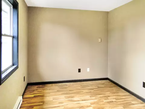 352 Mcgrew Dr, Avon, IL 61415 photo 10