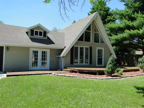 352 Mcgrew Dr, Avon, IL 61415 photo 2