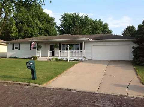 802 E Michigan, Metamora, IL 61548 photo 2