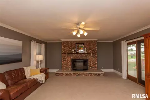 306 N 5th St, Dunlap, IL 61525 photo 16