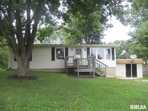312 E Main St, Industry, IL 61440 photo 1