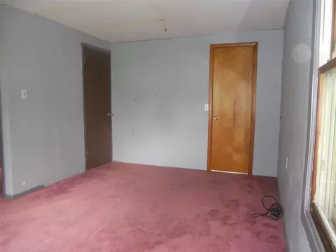 312 E Main St, Industry, IL 61440 photo 10