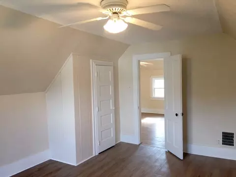 659 E Pine St, Canton, IL 61520 photo 16