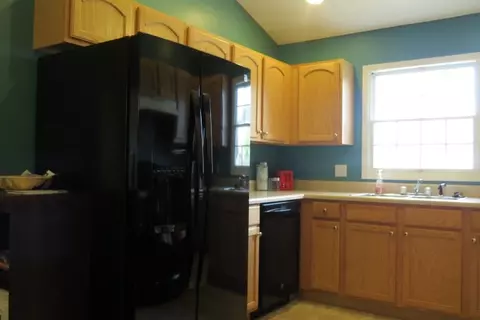2319 W Marks Pl, Dunlap, IL 61525 photo 7