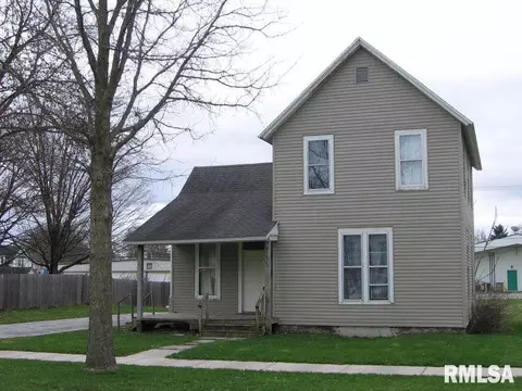 611 E Carroll St, Macomb, IL 61455 photo 1