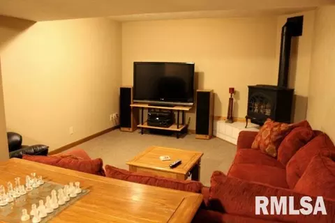 1906 Century Dr, Eureka, IL 61530 photo 25