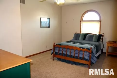 1906 Century Dr, Eureka, IL 61530 photo 20