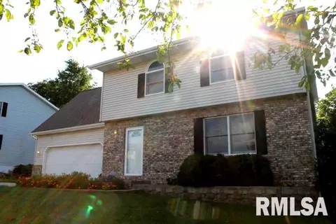 1906 Century Dr, Eureka, IL 61530 photo 2