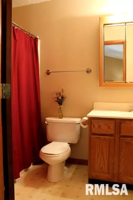 1906 Century Dr, Eureka, IL 61530 photo 15