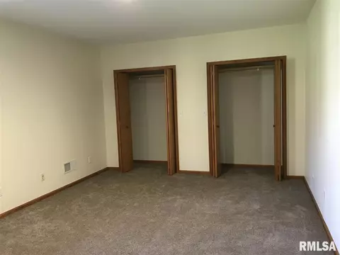 813 N Madison St, Macomb, IL 61455 photo 19