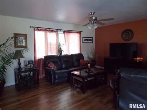 9400 E 900th St, Macomb, IL 61455 photo 3