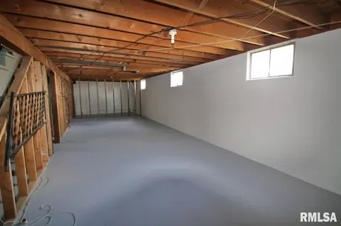 719 E Chatham St, Metamora, IL 61548 photo 15