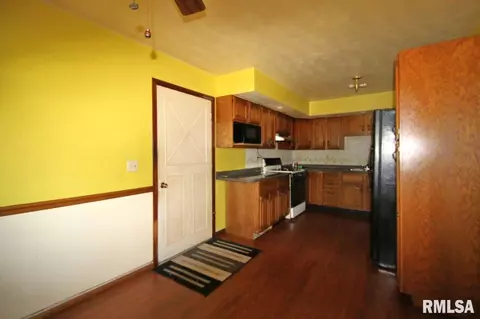 719 E Chatham St, Metamora, IL 61548 photo 28