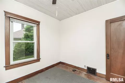 455 E Walnut, Washburn, IL 61570 photo 24