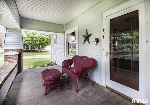 455 E Walnut, Washburn, IL 61570 photo 32