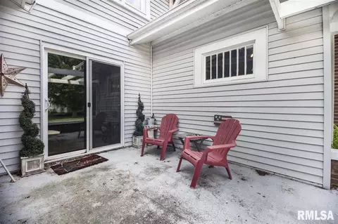 455 E Walnut, Washburn, IL 61570 photo 31
