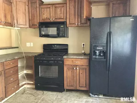 1603 E Resthaven Rd, Peoria, IL 61615 photo 12