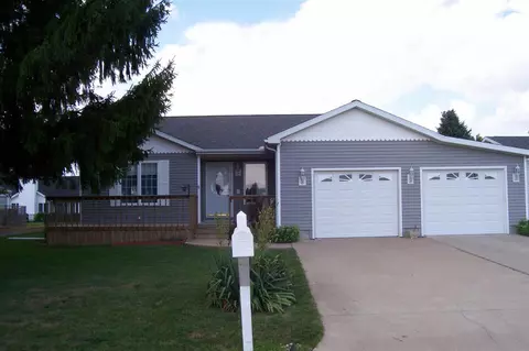 1525 E Myrtle St, Canton, IL 61520 photo 1