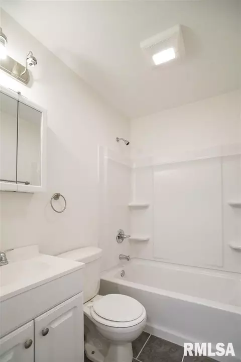 302 Bittersweet Rd, Washington, IL 61571 photo 24