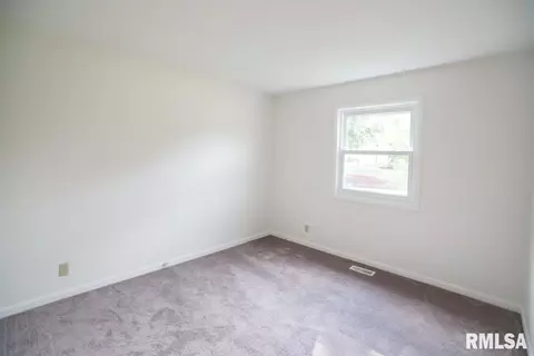 302 Bittersweet Rd, Washington, IL 61571 photo 20