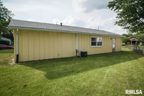 302 Bittersweet Rd, Washington, IL 61571 photo 32