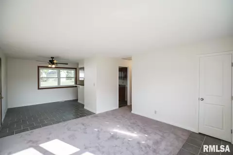 302 Bittersweet Rd, Washington, IL 61571 photo 29