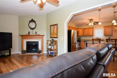675 County Road 1200 E, Eureka, IL 61530 photo 11