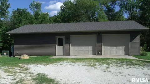 360 Emmy Rd, Macomb, IL 61455 photo 21