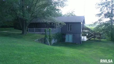 360 Emmy Rd, Macomb, IL 61455 photo 1