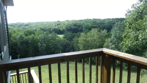 360 Emmy Rd, Macomb, IL 61455 photo 2