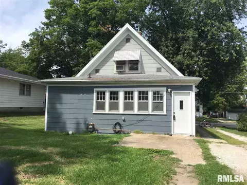 105 S Liberty, Eureka, IL 61530 photo 18