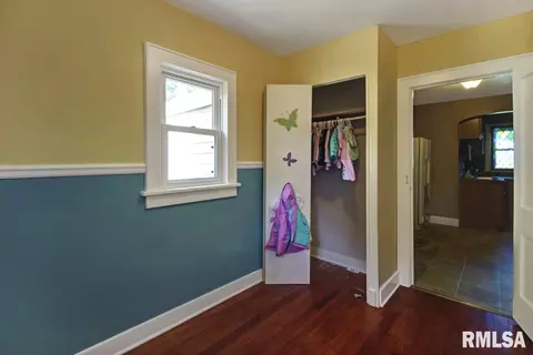 525 E Pasadena Ave, Peoria, IL 61603 photo 9
